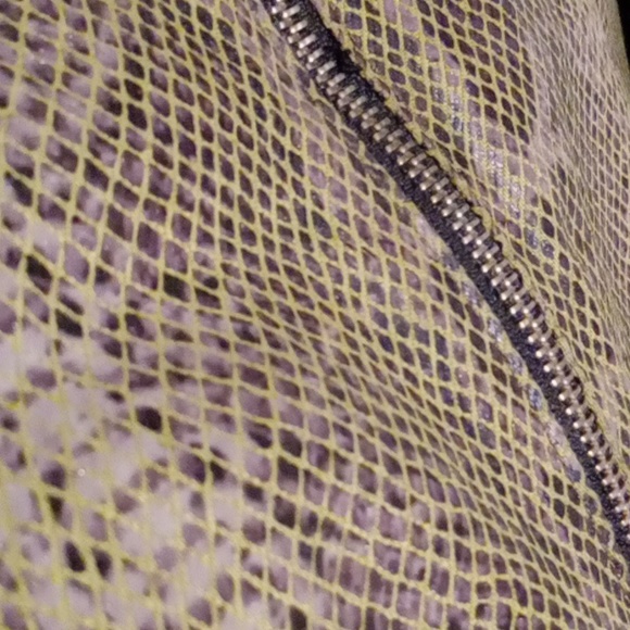 TOPSHOP-  Snakeskin Faux Leather Mini Skirt-8 - Picture 11 of 13